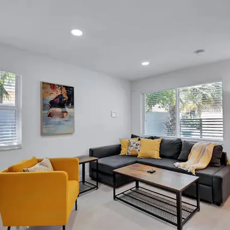 Casa Palmera Gated 2 Bed 2 Bath 10 Minutes To Beach-115